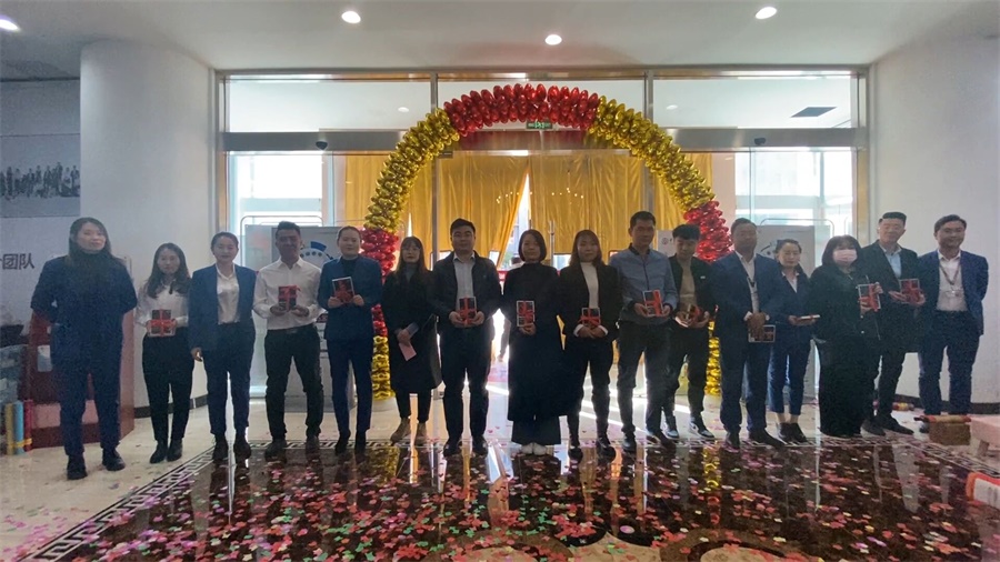 昌禾裝飾丨10月總結(jié)表彰暨11月活動(dòng)啟動(dòng)大會(huì)圓滿(mǎn)結(jié)束！一起領(lǐng)盲盒啦~