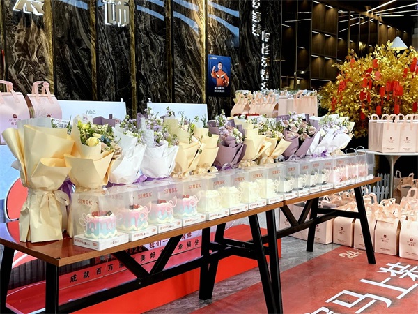 昌禾裝飾·女神節(jié)特輯｜以花為禮，以甜為伴，致敬每一位發(fā)光的你